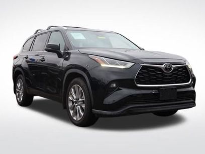 Used 2022 Toyota Highlander Limited