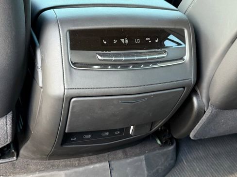 Used 2025 Cadillac Escalade Sport Platinum w/ LPO, ONYX Package AWD/4WD image 41