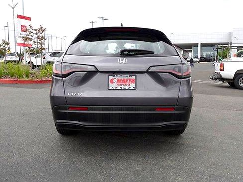 Used 2025 Honda HR-V LX image 6