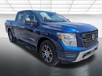 Used 2021 Nissan Titan SV w/ SV Convenience Package
