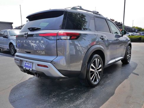 Used 2023 Nissan Pathfinder Platinum AWD/4WD image 5