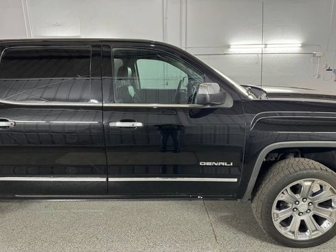 Used 2017 GMC Sierra 1500 Denali w/ Denali Ultimate Package AWD/4WD image 4