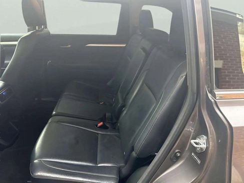 Used 2014 Toyota Highlander XLE image 17