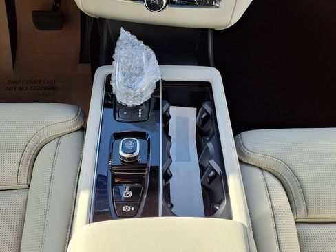 New 2026 Volvo XC90 B6 Ultra w/ Lounge Package AWD/4WD image 29