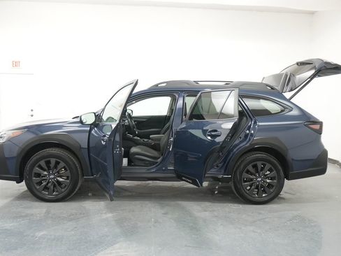 Used 2025 Subaru Outback Onyx Edition AWD/4WD image 26