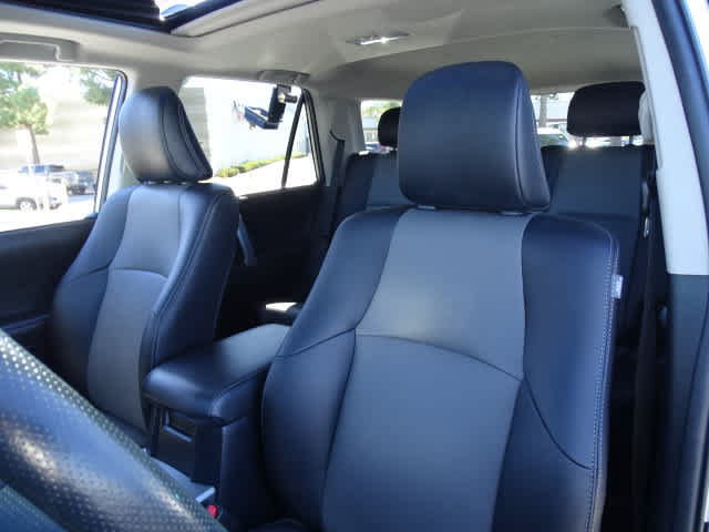 Used 2023 Toyota 4Runner SR5 Premium w/ Moonroof Package AWD/4WD image 19
