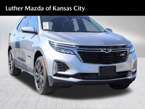 Used 2023 Chevrolet Equinox RS image 1