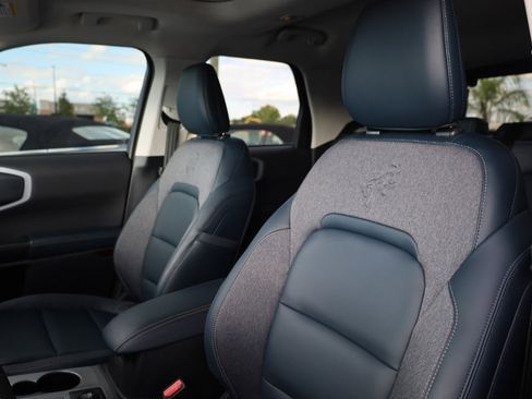 Used 2024 Ford Bronco Sport Outer Banks w/ Tech Package image 6