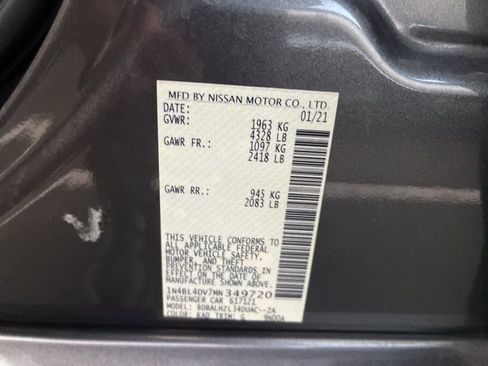 Certified 2021 Nissan Altima 2.5 SV w/ SV Premium Package image 9