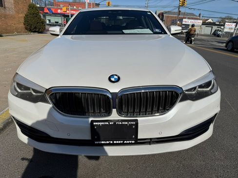 Used 2019 BMW 530i xDrive w/ Convenience Package AWD/4WD image 2