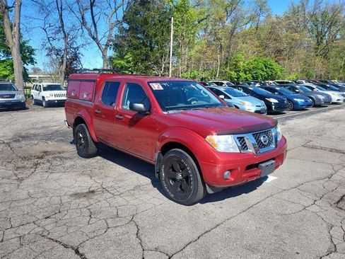 Used 2012 Nissan Frontier SV AWD/4WD image 5