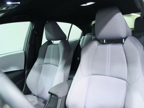 Used 2026 Toyota Corolla SE w/ SE Package FWD image 6