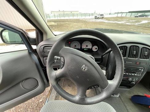 Used 2006 Dodge Caravan SXT image 31