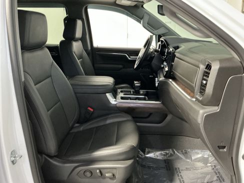 Used 2023 GMC Sierra 1500 SLT w/ SLT Premium Package AWD/4WD image 27