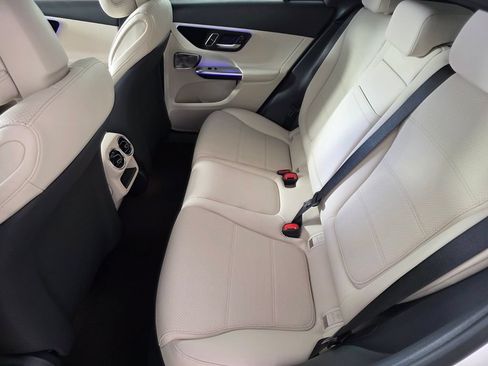 New 2027 Mercedes-Benz GLC 300 4MATIC image 11