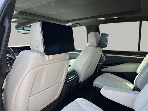 New 2026 Cadillac Escalade Platinum Sport w/ LPO, Floor Liner Package image 25