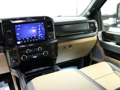 New 2026 Ford F250 Lariat w/ Lariat Premium Package AWD/4WD image 19