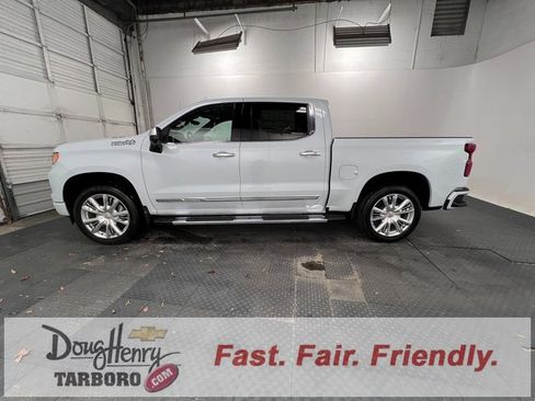 New 2026 Chevrolet Silverado 1500 High Country w/ High Country Premium Package image 4