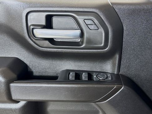 Used 2023 Chevrolet Silverado 1500 Custom AWD/4WD image 16