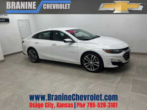 Used 2022 Chevrolet Malibu LT image 1
