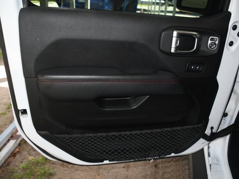 Used 2020 Jeep Wrangler Unlimited Rubicon w/ Quick Order Package 28Y Recon image 9