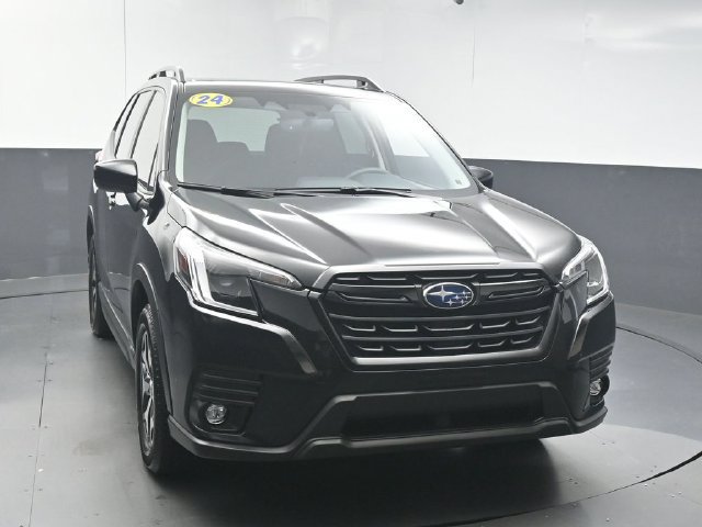 Used 2024 Subaru Forester Premium AWD/4WD image 3