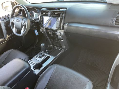 Used 2016 Toyota 4Runner SR5 RWD image 13