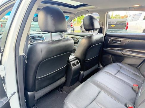 Used 2014 Nissan Altima 2.5 SL w/ Technology Package image 21