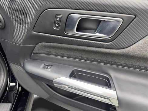 Used 2024 Ford Mustang Coupe image 42