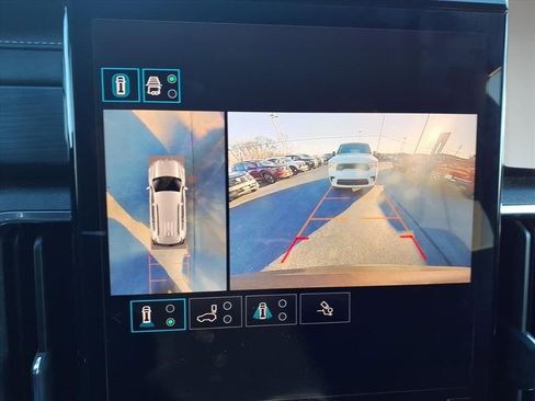 Used 2025 GMC Acadia Elevation image 22