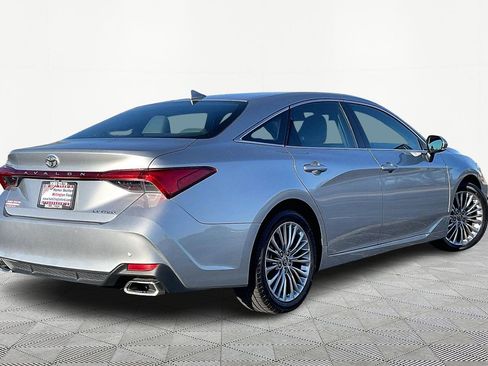 Used 2019 Toyota Avalon Limited w/ Advanced Safety Package image 11