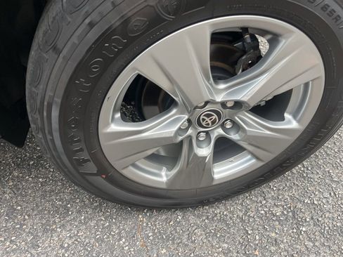 Used 2024 Toyota RAV4 XLE image 65