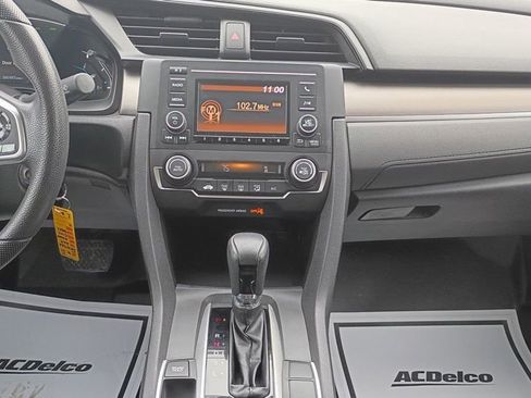 Used 2019 Honda Civic LX image 7