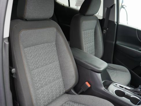 Used 2024 Chevrolet Equinox LT image 22