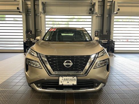 Used 2022 Nissan Rogue Platinum w/ Head-Up Display Package AWD/4WD image 2