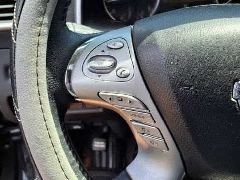 Used 2018 Nissan Murano SL w/ Moonroof Package image 19