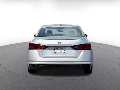 Used 2026 Nissan Altima 2.5 SV FWD image 10
