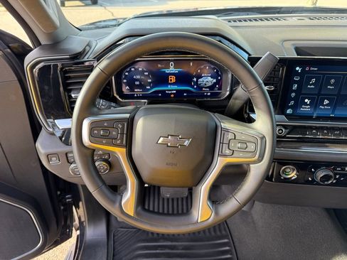 Used 2023 Chevrolet Silverado 1500 RST w/ Z71 Off-Road Package image 12