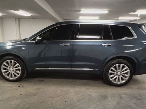 Certified 2021 Cadillac XT6 Premium Luxury image 5