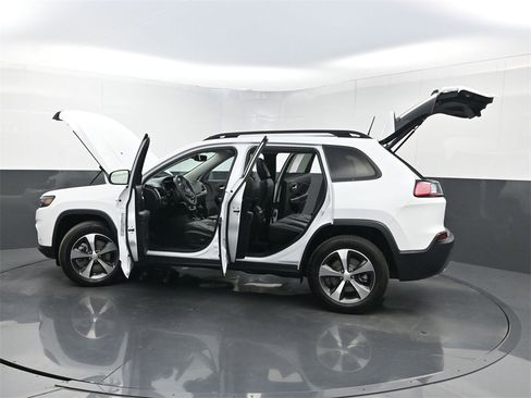 Used 2022 Jeep Cherokee Limited image 35