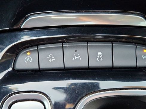 Used 2021 Buick Envision Essence w/ Sport Touring Package image 29