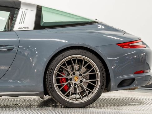 Used 2017 Porsche 911 Targa 4S AWD/4WD image 10