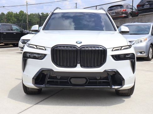 Used 2024 BMW X7 xDrive40i w/ M Sport Package AWD/4WD image 10