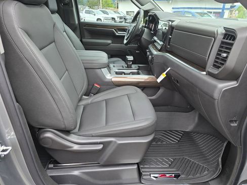 New 2026 Chevrolet Silverado 1500 LT Trail Boss w/ LT Trail Boss Premium Package AWD/4WD image 13