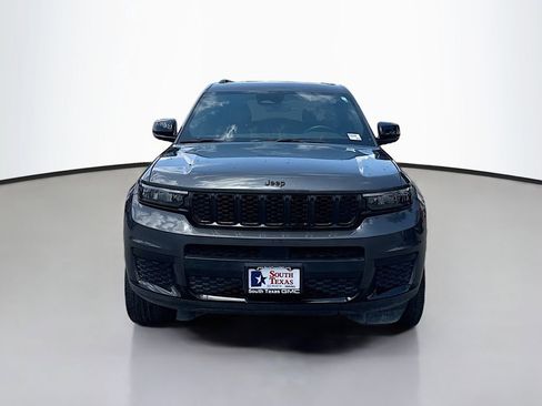 Used 2022 Jeep Grand Cherokee L Laredo image 2