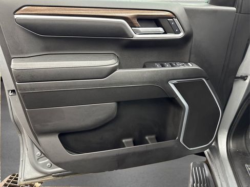 Used 2024 Chevrolet Silverado 1500 LT image 23