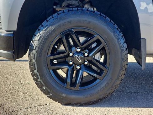 Used 2021 Chevrolet Silverado 1500 LT Trail Boss w/ Bed Protection Package AWD/4WD image 17
