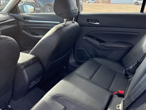 Used 2024 Nissan Altima 2.5 SR w/ SR Premium Package image 10