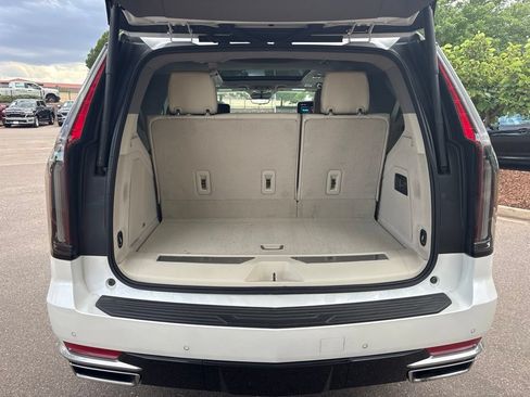 Certified 2023 Cadillac Escalade Premium Luxury Platinum w/ LPO, Radiant Package AWD/4WD image 22