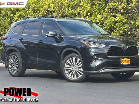 Used 2021 Toyota Highlander Platinum AWD/4WD image 1